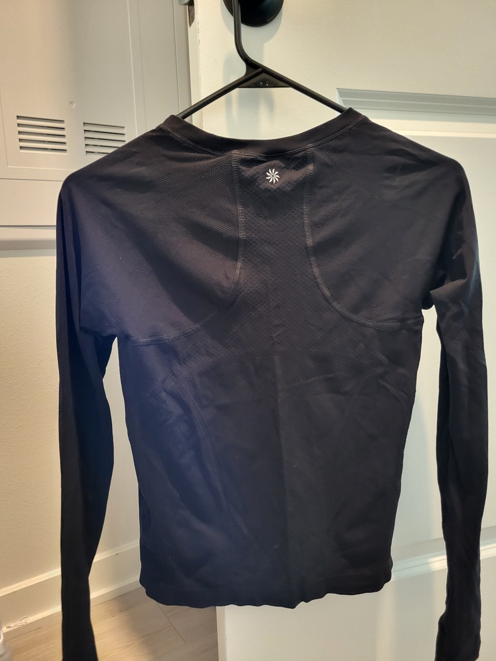 Athleta Womens Long Sleeve Athleisure Top Xs